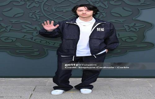 他们不仅仔细研究了相关法律条文还深入研究了对方的诉讼策略以便能够在法庭上有效地反驳对方的论点